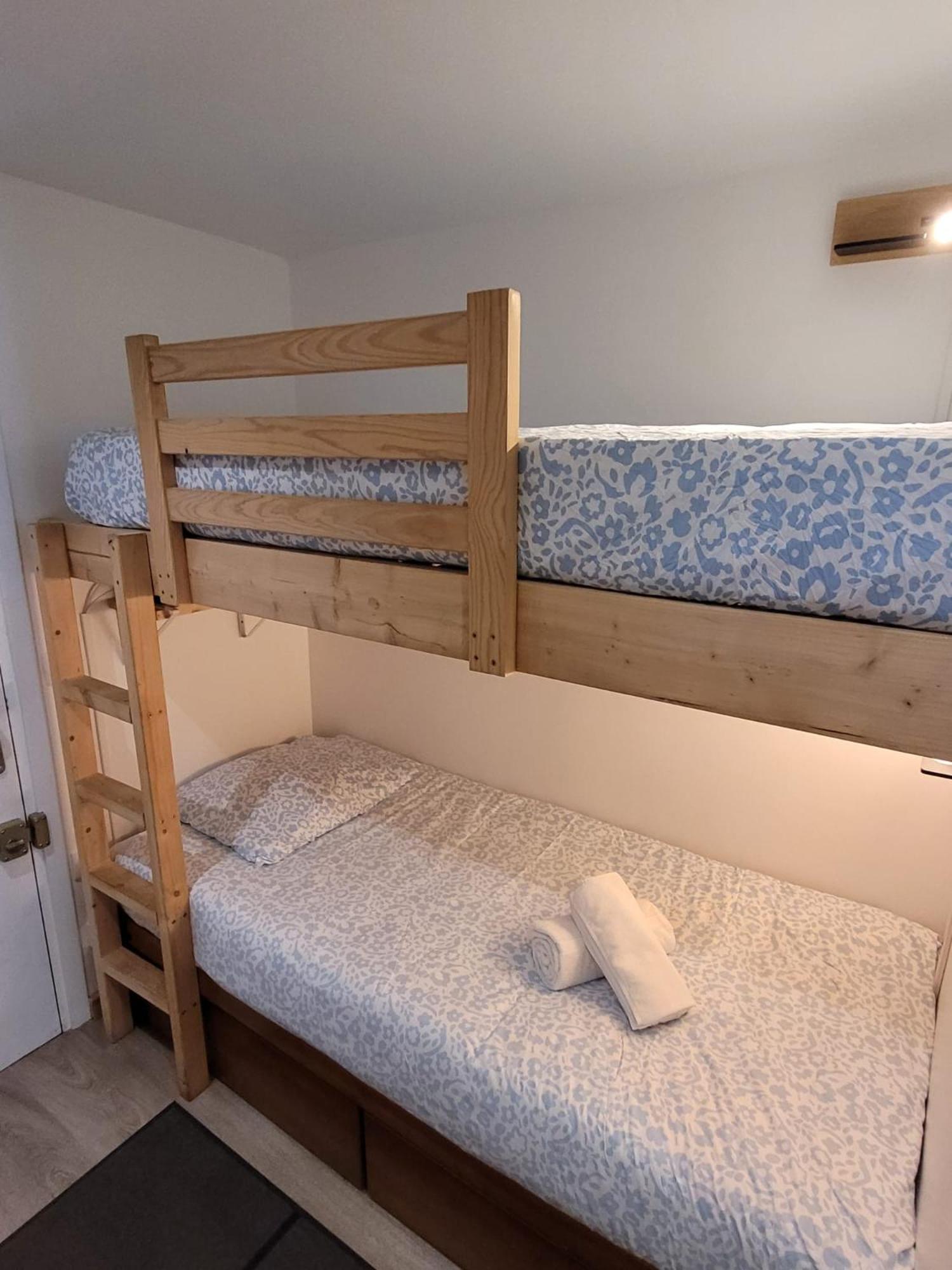 Apartment Athos C2-1 Chambre-alpe D'huez-centre Station Alpe d'Huez